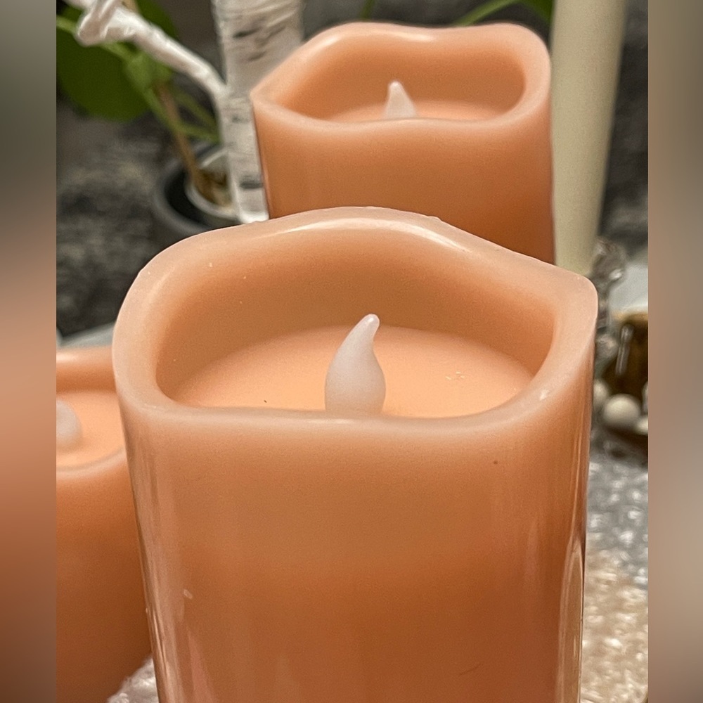 HOME REFLECTIONS Set of 3 Flameless Candles With Remote Control In Coral - Picture 9 of 11